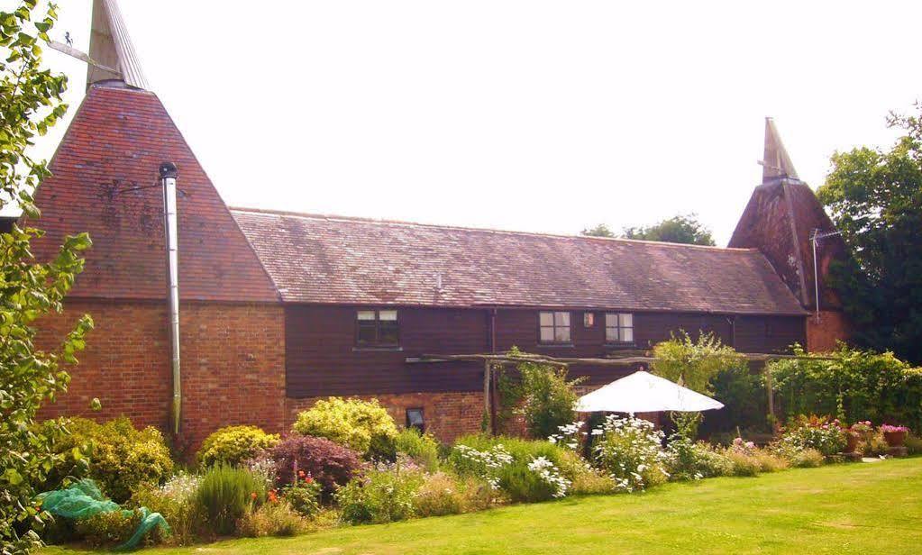 Bishopsdale Oast Ashford (Kent) Exterior foto